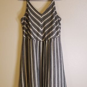 Universal Thread B&W striped dress